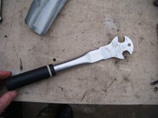 llave de pedal lifu 33a1