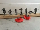 8 Marx Operation Moon Base Silver color Astronaut Figures + Extras