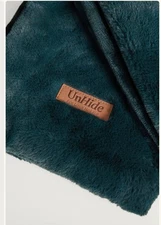 NWT UnHide Lil’ Marsh Blanket Throw Emerald Kitten Green Small 50 x 60 BNIP