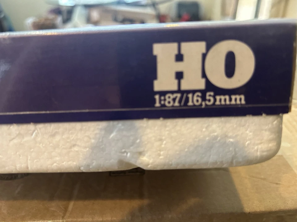 Vintage Piko Modellbahn Junior HO Train Locomotive set - East Germany GDR - Image 4 of 4