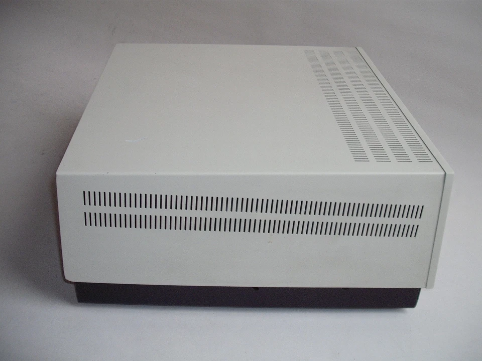 Commodore CBM 8050 Diskettenstation + IEEE-Datenkabel  /  Sehr guter Zustand! - Bild 4 von 4