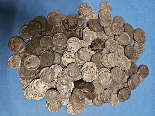 Lot of 200 Mixed Buffalo Nickels. Full,Partial And No Date Mix As Pictured.#1