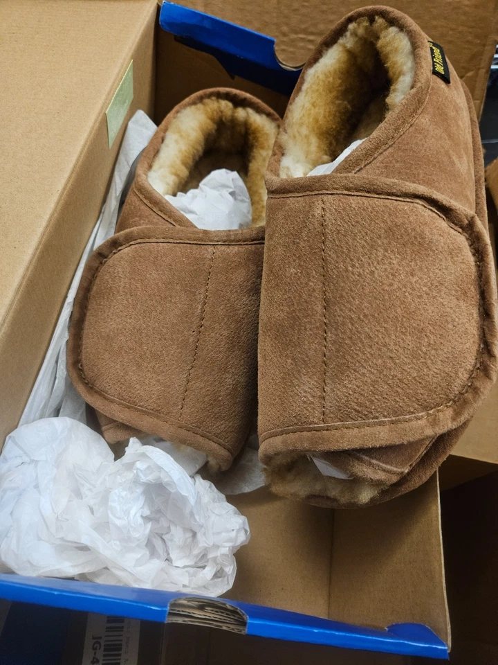 Old friend step Fur Open Toe, Suede Leather Shearling Adjustable Size M 7.5-8.5 - Image 3 of 4