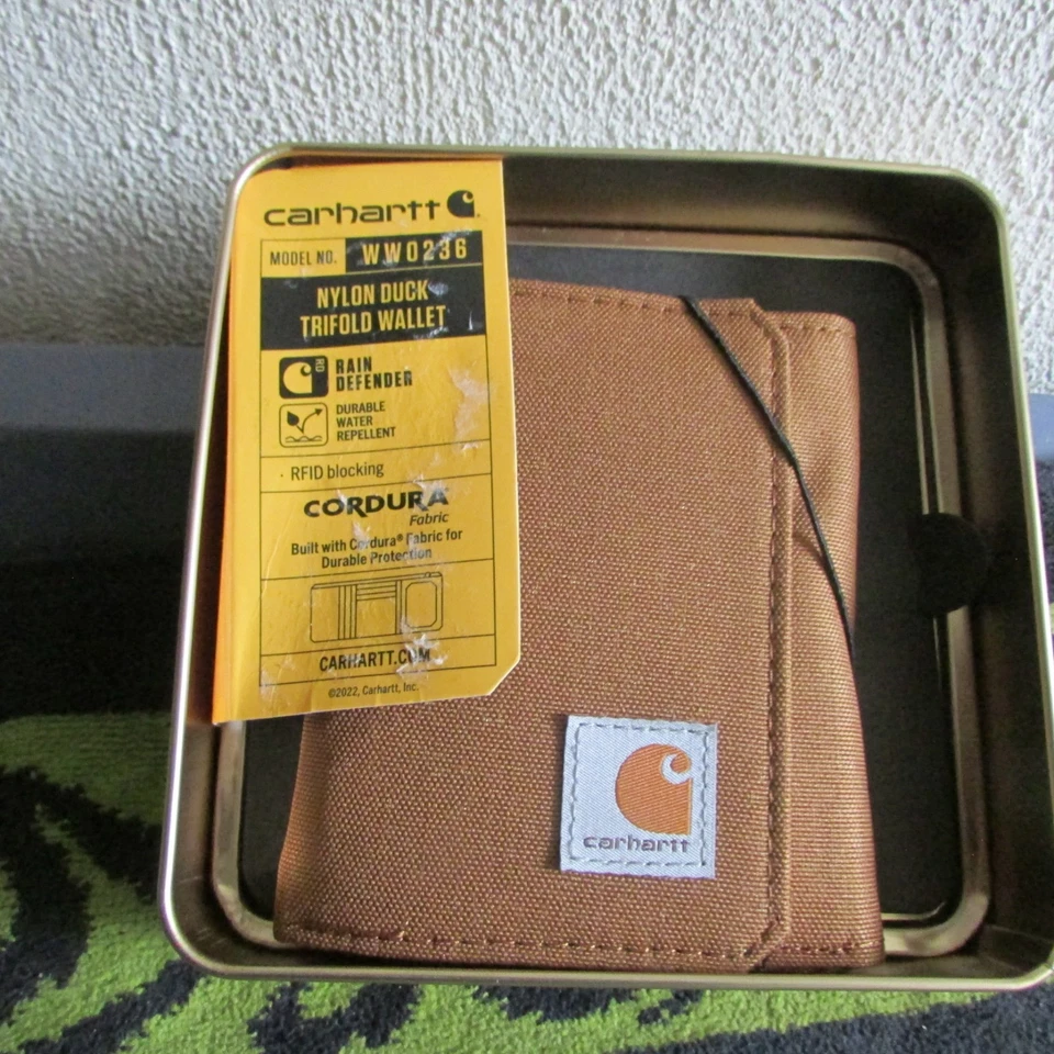** New Men's Carhartt Nylon Duck Trifold Wallet. Rain Defender, RFID Blocking ** - Image 3 of 3