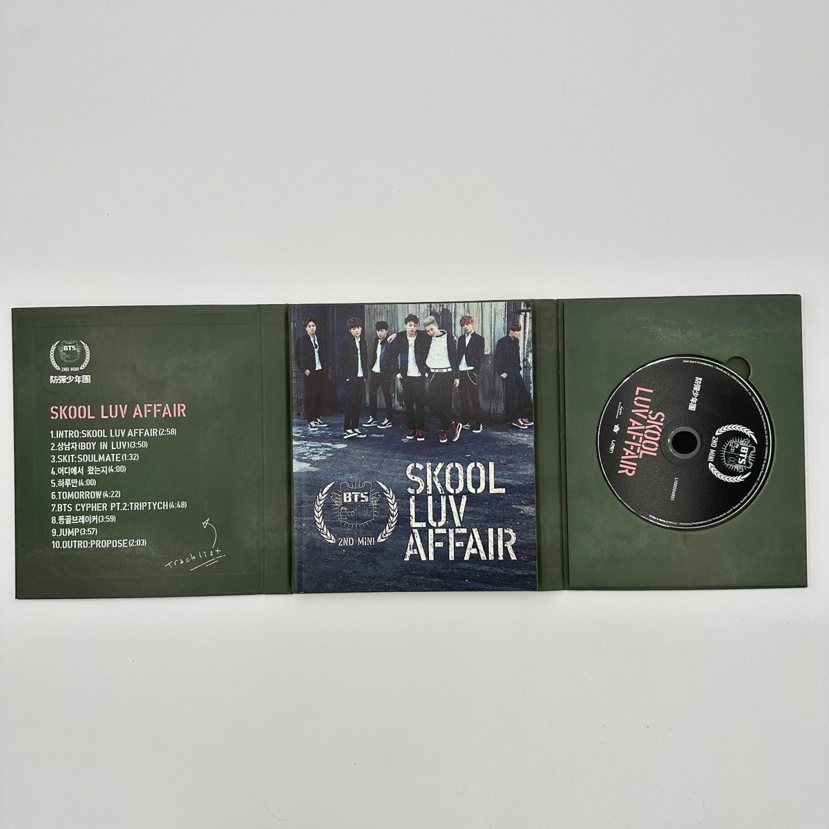 BTS - Skool Luv Affair CD & Photo Book | eBay