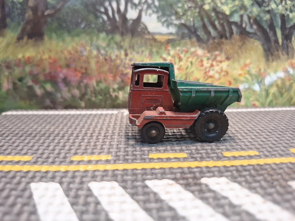 复古 Lesney Matchbox 压铸 #2 Muir Hill 自卸车 "Laing" 1960 年代 MB-62 — 第 2/4 张图片