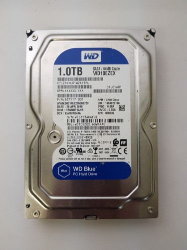 Western Digital WD Blue WD10EZEX-60WN4A0 1TB 3.5" Desktop Hard Drive SATA - Afbeelding 1 van 2