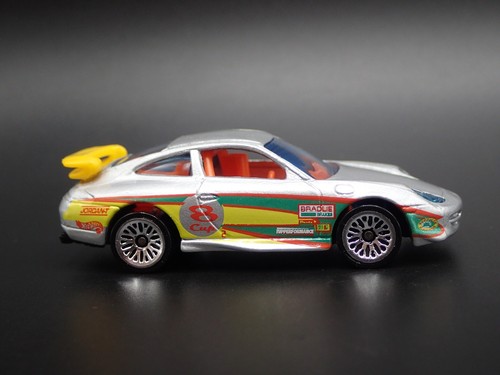 Modelo De Coche Diecast Diorama 1:64 Escala Plata Porsche 911 GT3 Cup 1999-2005 - Imagen 3 de 7