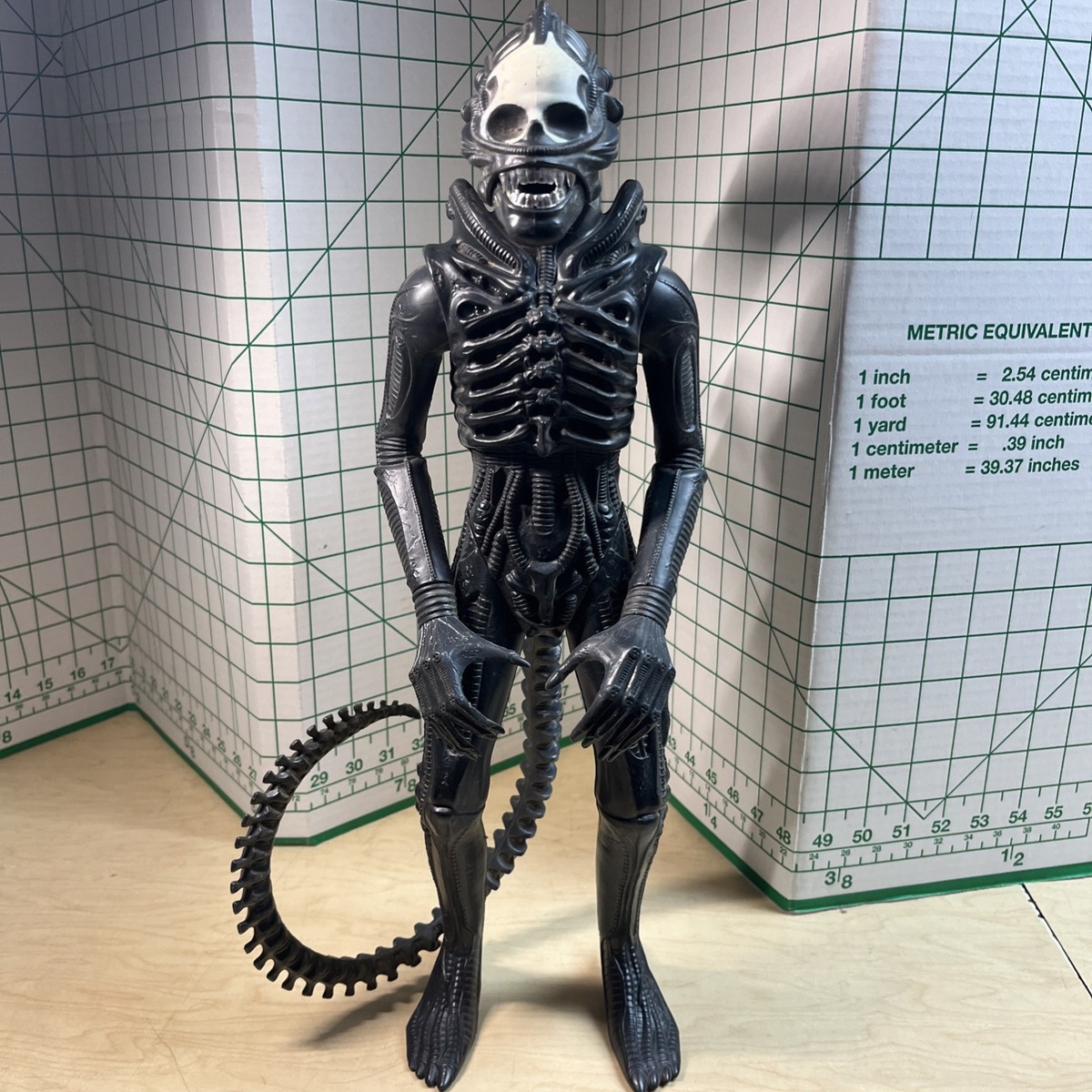 【hopeさま専用】Alien1996 NECA Alien Hadleys Hope Carter J.Burke Xenomorph Warrior 2
