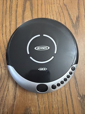 Jensen CD-60c Portable CD Player - Silver/Black Works Great.