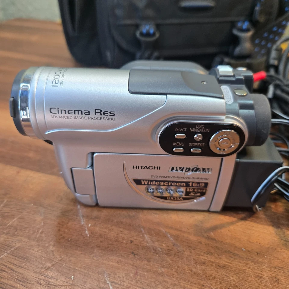 Panasonic Mini DV Camcorder PV-GS9 Blue with Battery Charger - Image 2 of 4