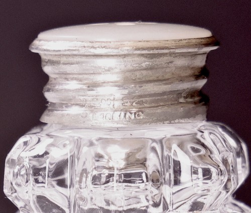 Vtg Crystal Sterling Silver Salt & Pepper Shakers - Picture 4 of 4