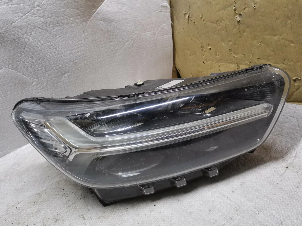 VOLVO XC40 O/S DRIVERS SIDE HEADLIGHT 2018-21 LED HEADLIGHT 