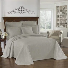 HISTORIC CHARLESTON King Charles Modern Farmhouse Floral Matelasse Bedspread