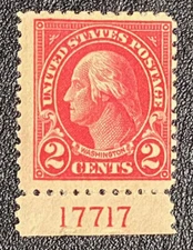 US  Sc 554, 1923 Washington 2c carmine MVLH bottom plate number single