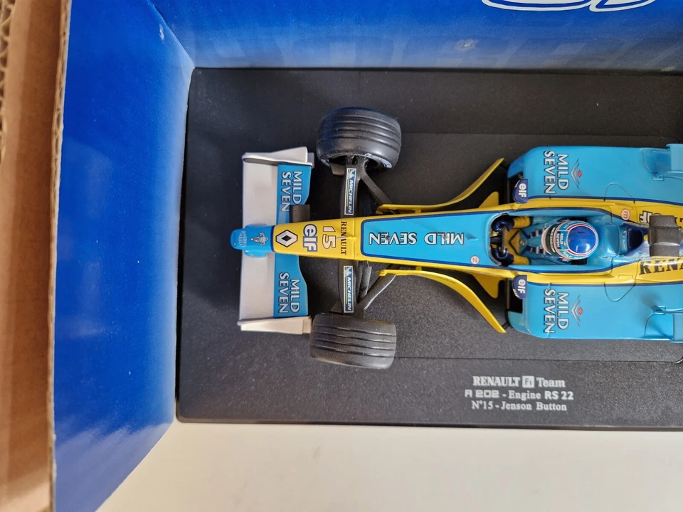 Pulsante Universal Hobbies 1/18 Mild Seven Renault F1 RS22 J. - 2002 - 2191 - Immagine 3 di 4