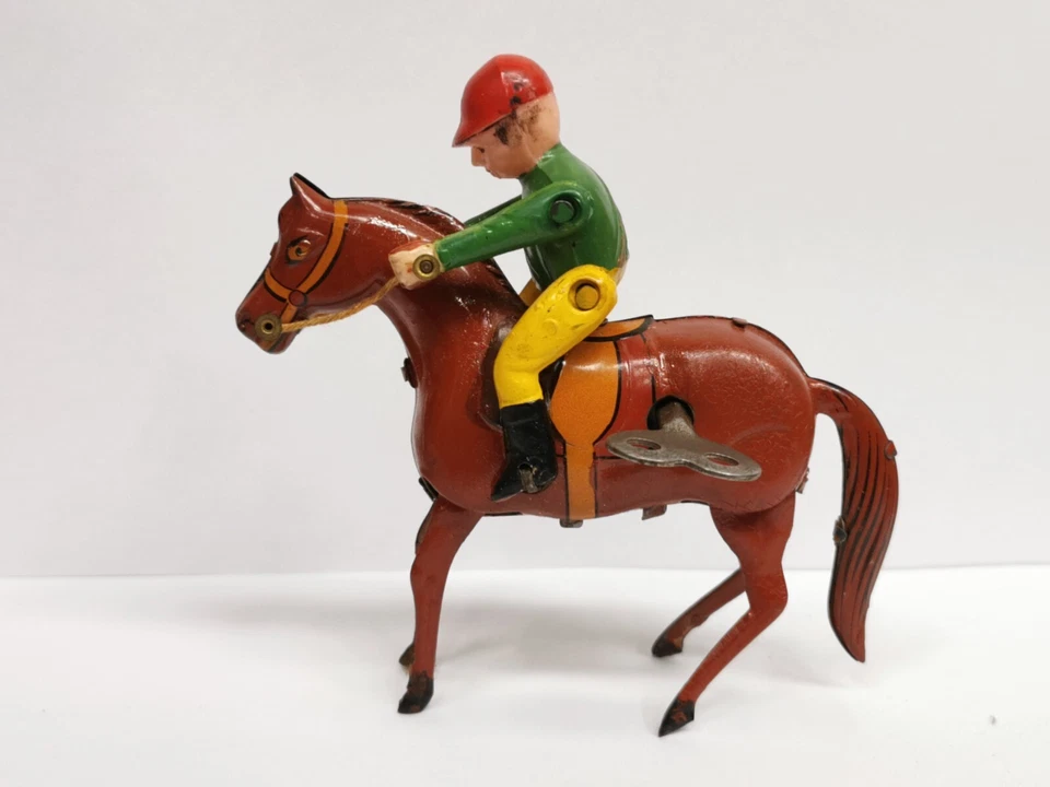 JOCKEY TROTTEUR le Véritable Jouet mécanique à clé ancien . vintage toy en tôle - Photo 3/4