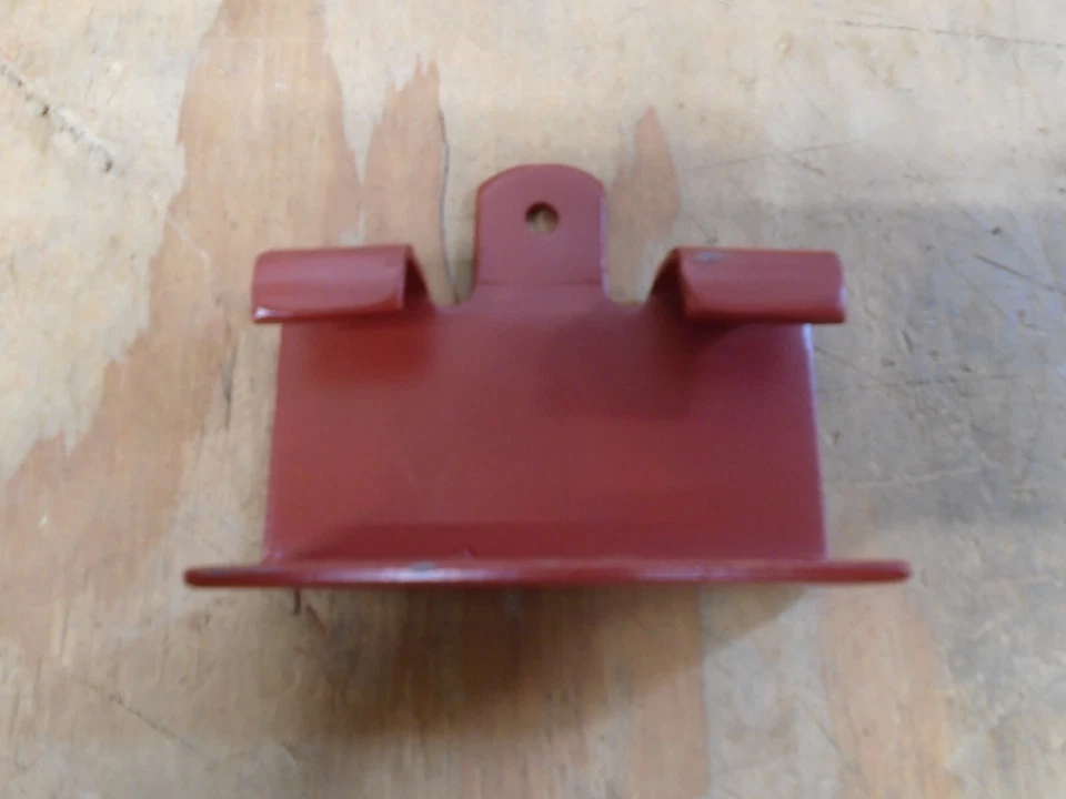 Soporte de retención de bomba de neumáticos MSA034 para asiento trasero Willys Jeep MB Ford GPW Foto 3 de 4