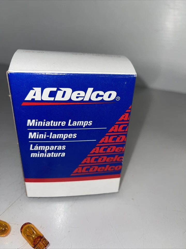 ACDelco L194NA GM 9438068 Bulb 2 Pack side marker lamp - Image 3 of 3