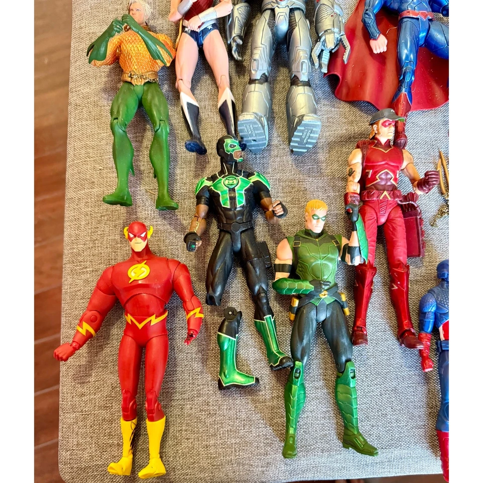 Superhero Action Figure Lot DC Marvel Star Wars Mixed Set 2000s 2010s - Image 4 of 4