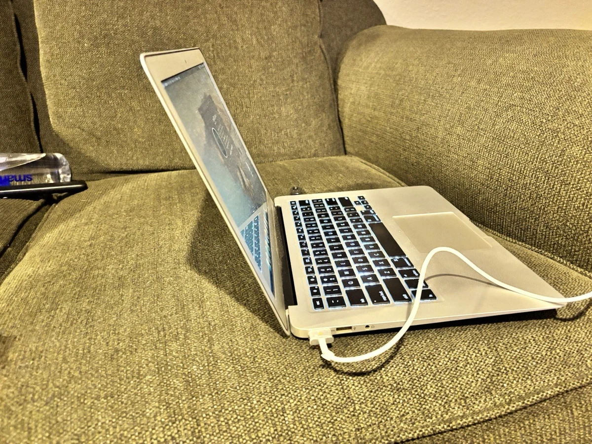 MacBook Air Mac OS X 10.10, Yosemite 2013 Apple Laptops for sale