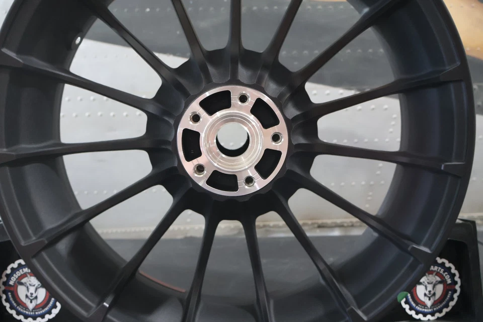 40900516 NUEVO OEM 2009-2025 HARLEY-DAVIDSON TOURING TALON CVO RUEDA TRASERA ST RG Foto 2 de 4