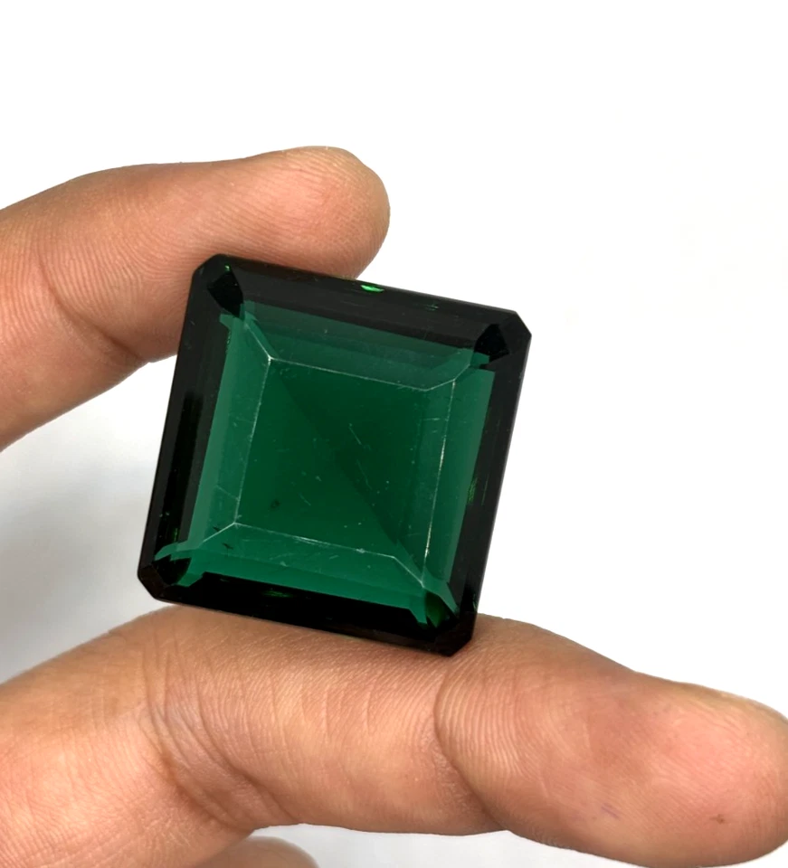 Piedra preciosa suelta natural de 82,10 quilates corte topacio verde Asscher certificada EGL Foto 2 de 4