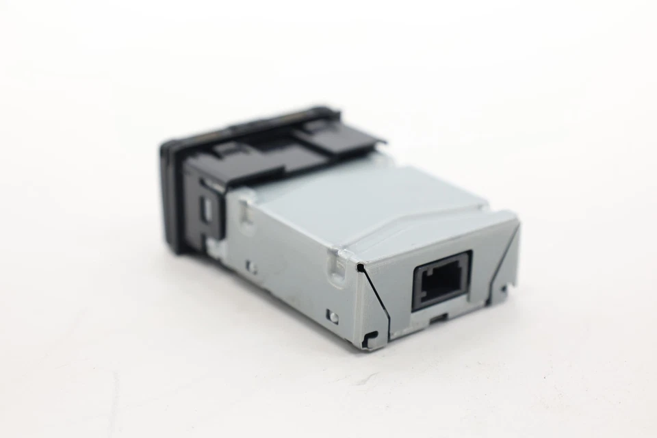 2020 - 2022 TOYOTA 4RUNNER CENTER CONSOLE DUAL USB PORT CHARGER OEM 8553233010 - Image 2 of 4