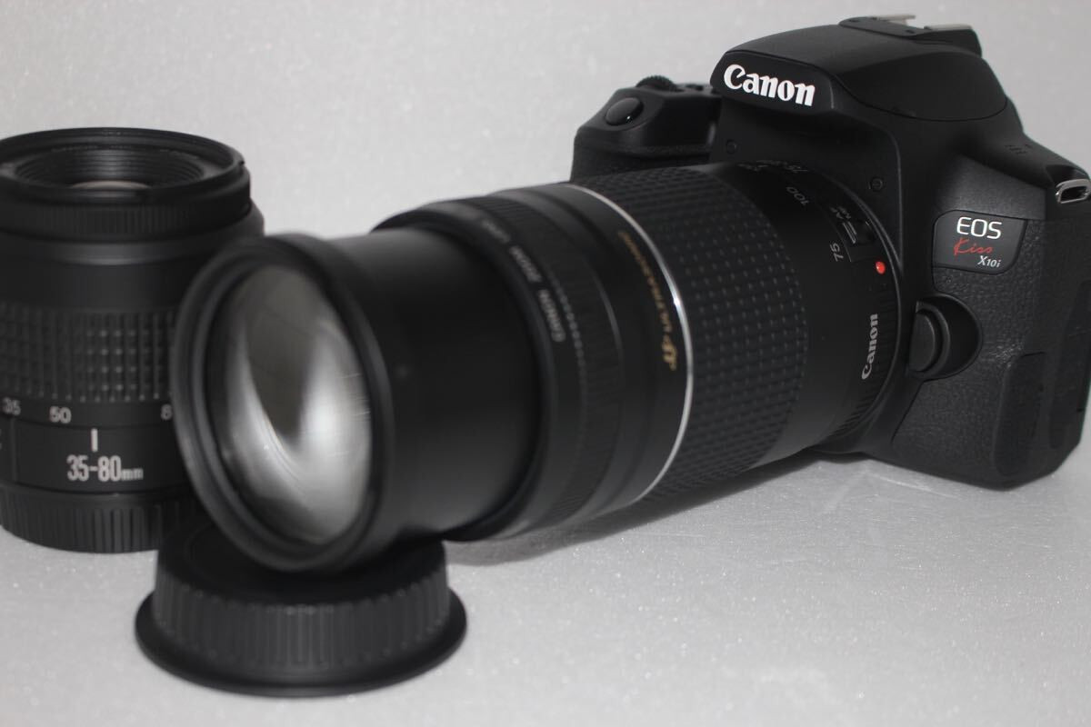 CANON EOS Kiss X10i DSLR Camera EF35-80mm EF75-300mm Double CANON EOS Kiss X10i DSLR Camera EF35-80mm EF75-300mm Double