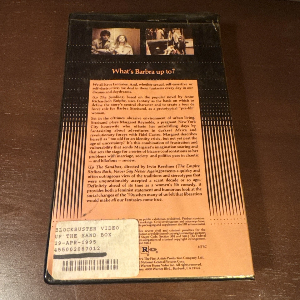 Up the Sandbox (VHS, 1988) Foto 2 de 4