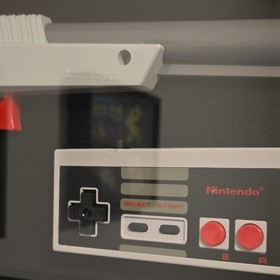 Nintendo Shadow Box w/ Zapper NES Controller Super Mario Bros/Duck Hunt