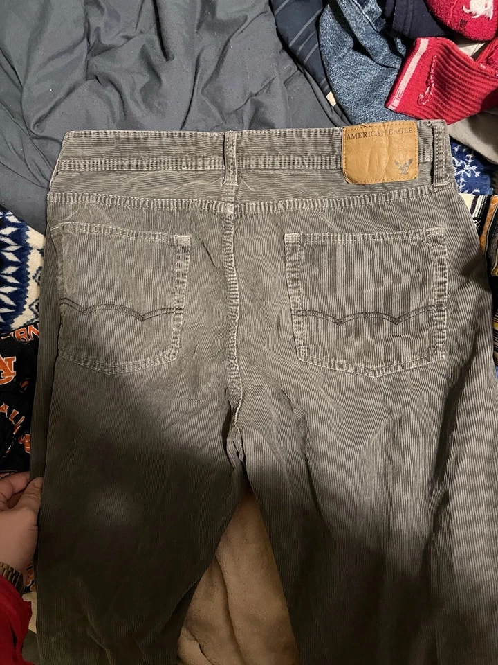 Mens American Eagle Corduroy Cotton Pants Straight Skater Gray 33 x 30 - Image 4 of 4