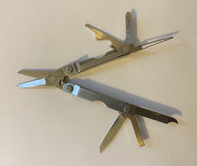 Leatherman Micra Pocket Multi-Tool Knife/Scissors/Tweezers OI8641 Leatherman Micra Pocket Multi-Tool Knife/Scissors/Tweezers OI8641