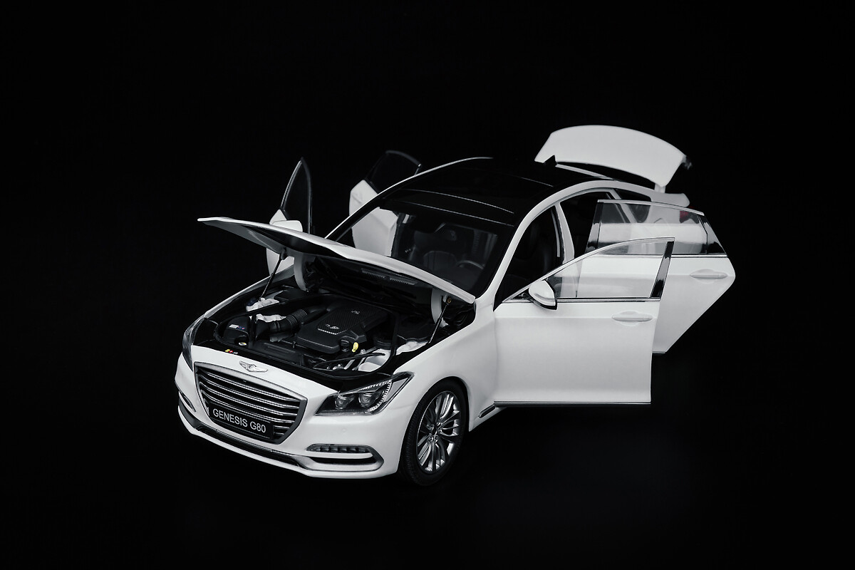 Hyundai 新型Genesisミニカー HYUNDAI Genesis X Convertible Concept 1:18 MR Collection