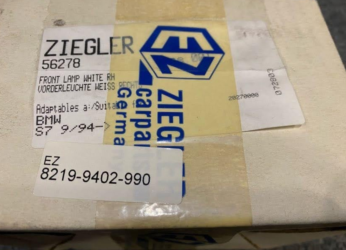 ZIEGLER Front RH Turn Indicator Light - 56278 / 82199402990 - Fits 