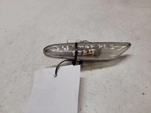 BMW 3 E90 Kotflügelblinker vorne rechts 8313725332502 2.00 Diesel 2011 28678238