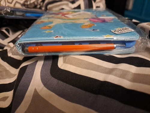Unicorn 8" Tablet Case With A Stylus - Picture 2 of 4