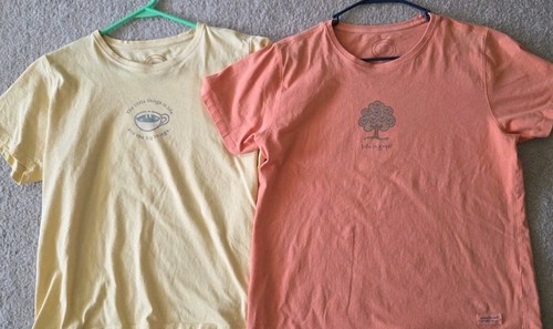 Juego de 2 camisetas Life Is Good para mujer grandes usadas amarillas/naranja usadas
