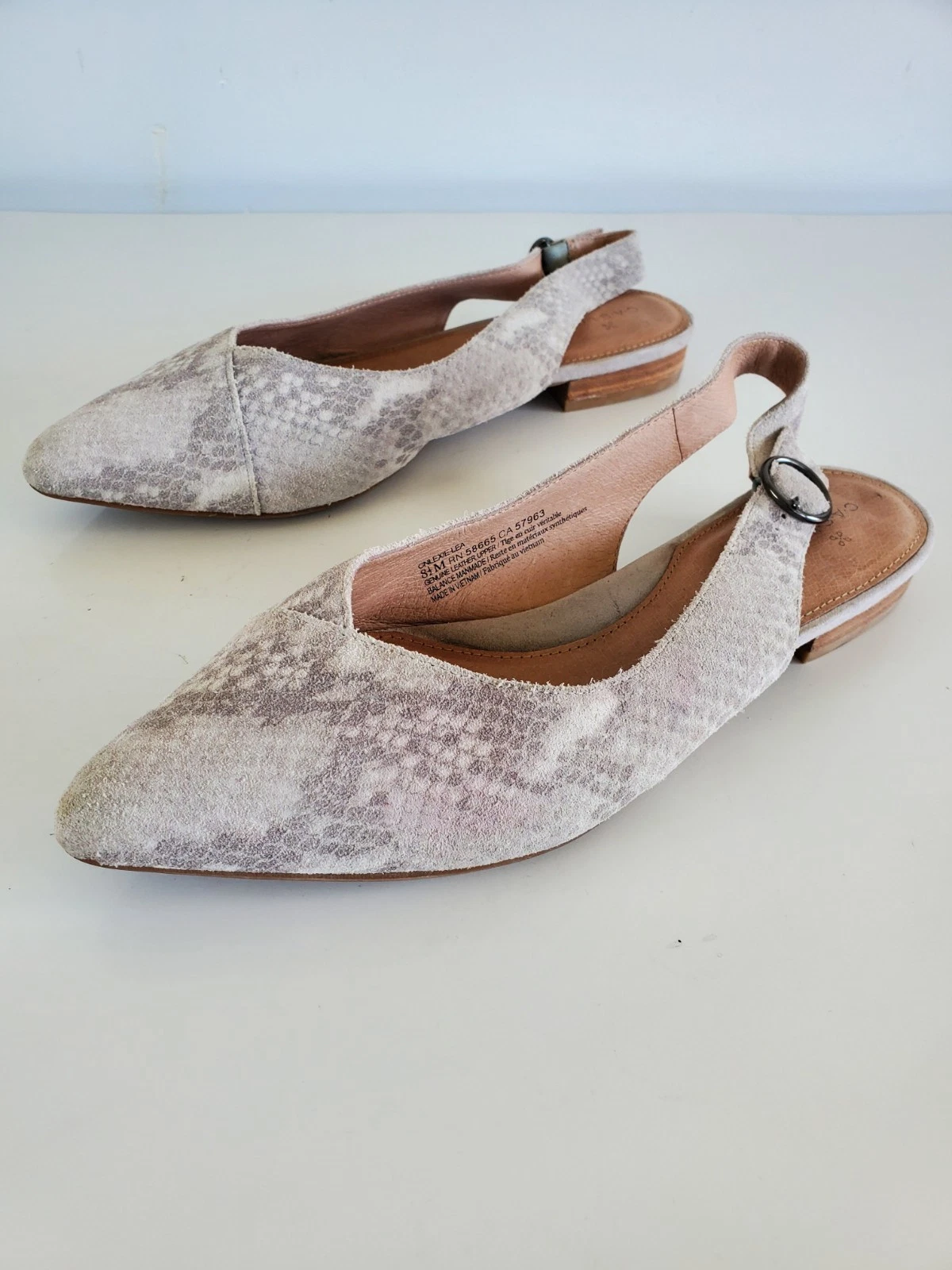 Caslon Womens LEXIE Pointed Toe Gray Snake Print Slingback Shoes Size 8.5 M Flat