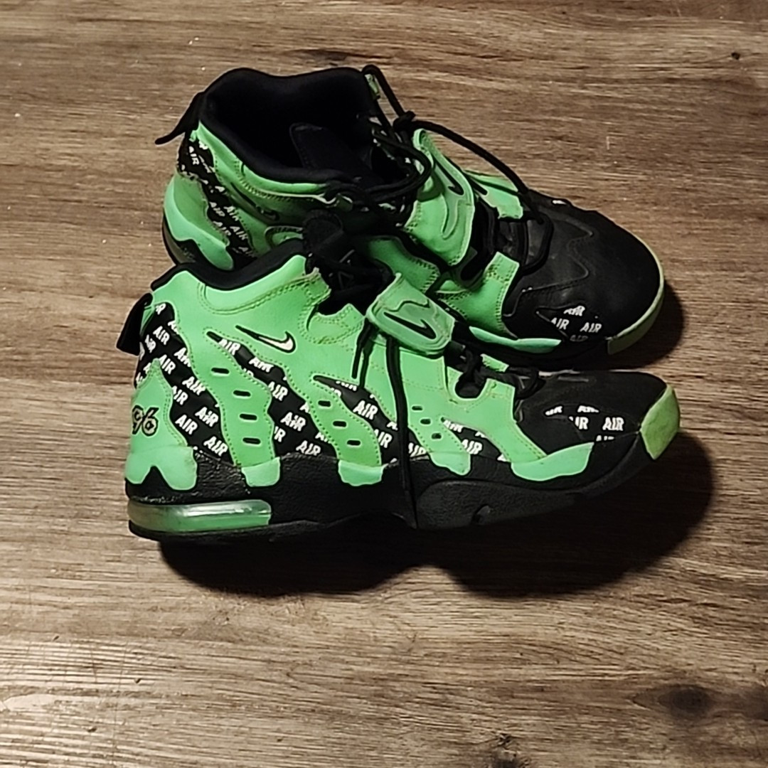 Nike AIR DT MAX 96　スニーカー グリーン×ブラック　大幅値下げ Size 10.5 - Nike Air Diamond Turf Max '96 Rage Green for