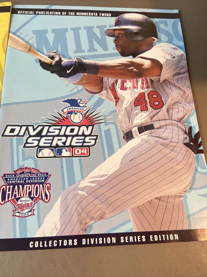 2 Minnesota Twins 2004 MLB Division Series programs vs Yanks (great condition) - Image 3 of 4