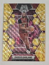 Darius Garland 2022-23 Panini Mosaic - Reactive Yellow Prizm #124 Cavaliers