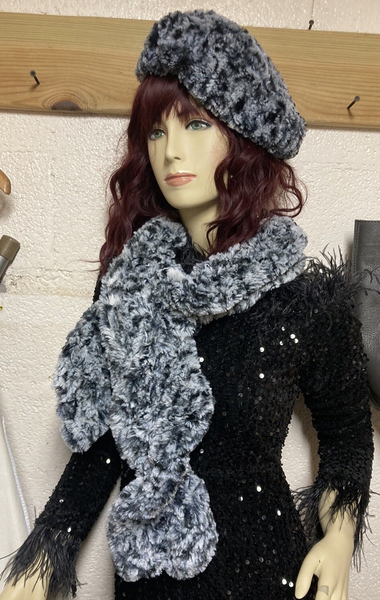 adrienne landau Faux fur scarf and fur hat Grey Black White  display picture 3