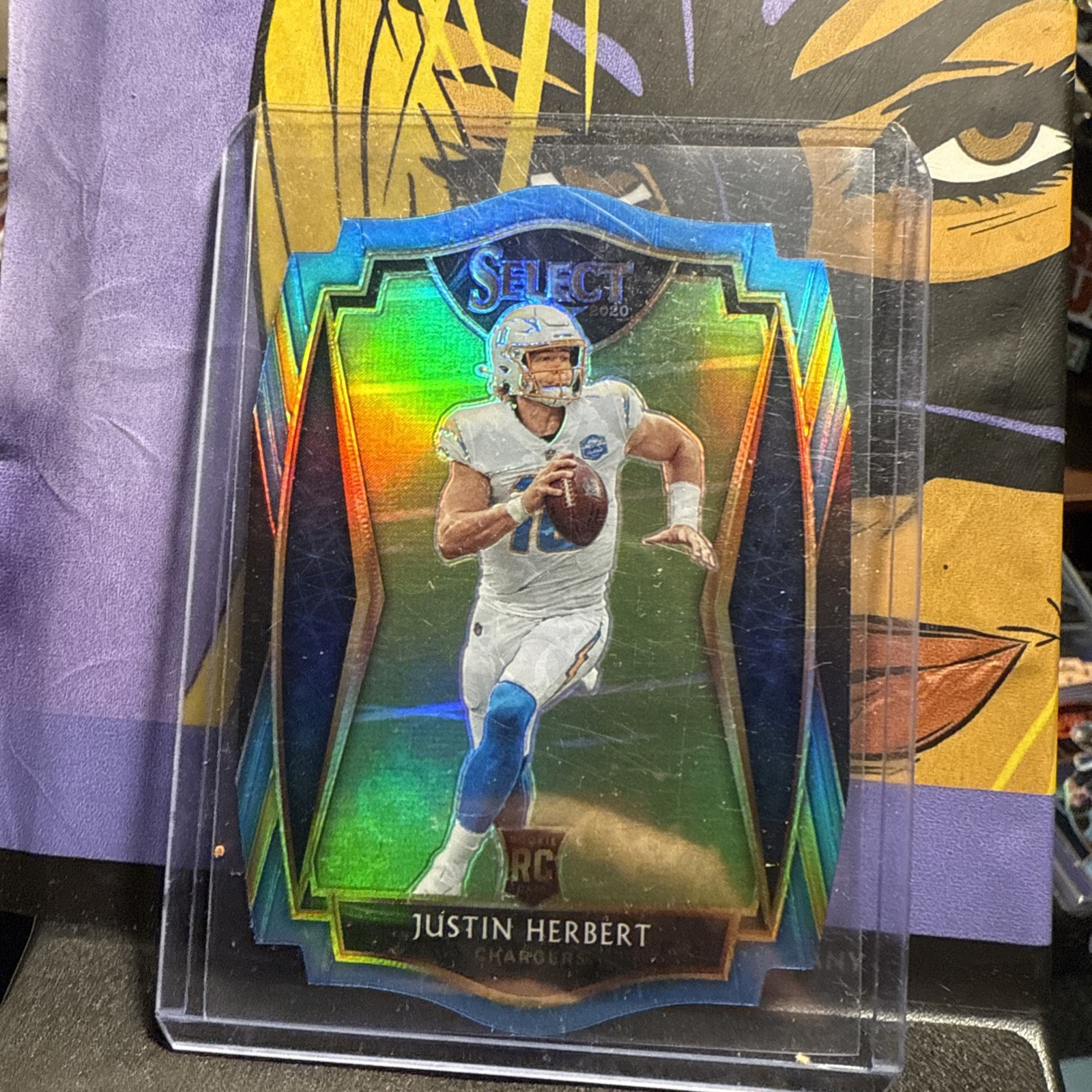 2020 Panini Select Premier Level Justin Herbert#144 Light Blue Prizm Die-Cut(RC)