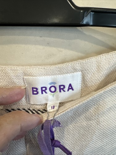 BRORA Swan Linen Trousers Size 18 BNWT RRP £145 - Picture 3 of 11