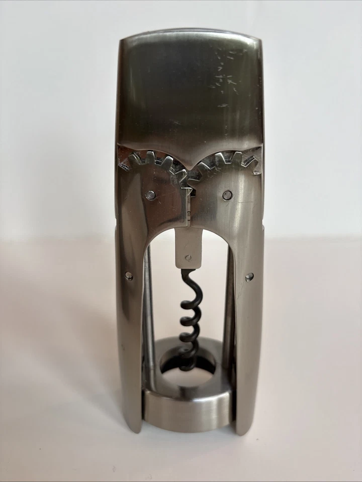 LE CREUSET Wine Bottle Opener Screwpull Excellent Condition With Box - Image 2 of 4