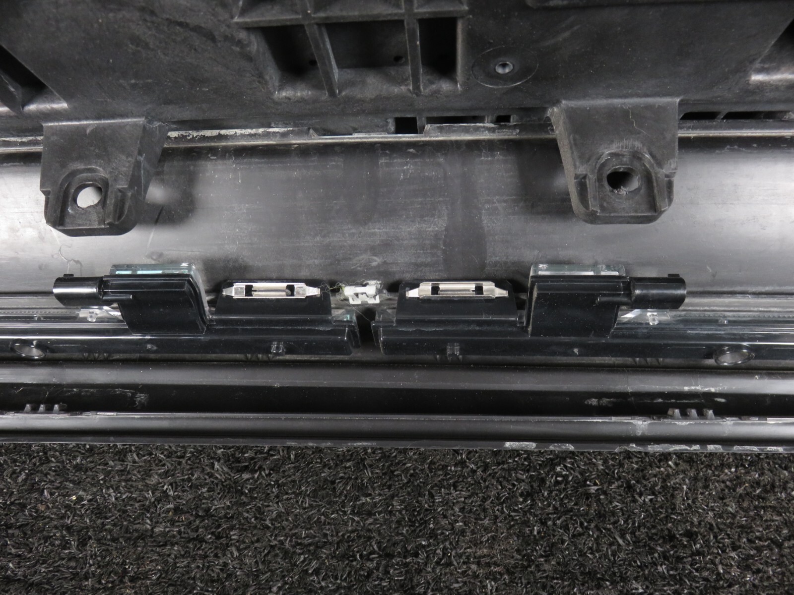 Mercedes GLE450 GLE Class Running Board Left LH Lower A1676981501  