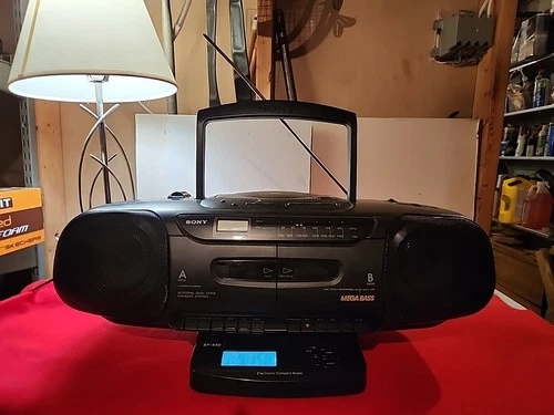 Vintage Sony CFD-110 CD Radio Cassette Corder .  1 Bit Dual D/A Converter.