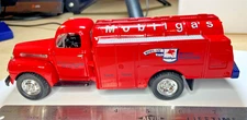 First Gear 1951 Ford F-6 Mobilegas Tanker Toy Truck - NIB 1/34 scale