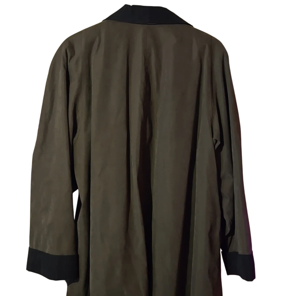 NWT Gallery 1X Women's Premium Gray/Black Microsuede Coat - Image 3 of 4